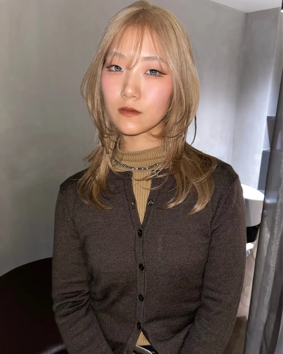 ロング カット ヘアカラー 三浦 ふたばのヘアスタイル
