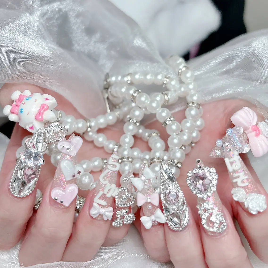 ネイル 成人式 キラキラネイル 大理石ネイル(マーブル) スカルプネイル 夏ネイル ハンドネイル MoMoA Nail ネイル長さ出し専門店のネイルデザイン