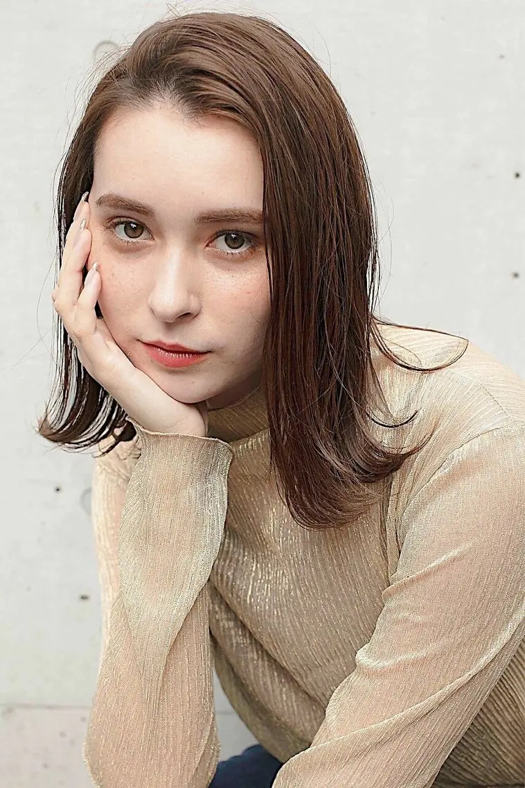 ミディアム カラー ブラウンカラー ショコラブラウン ボブ 外ハネヘア カット ヘアカラー トリートメント ヘッドスパ ヘアセット 艶くすみカラー /縮毛/川添桃花のヘアスタイル