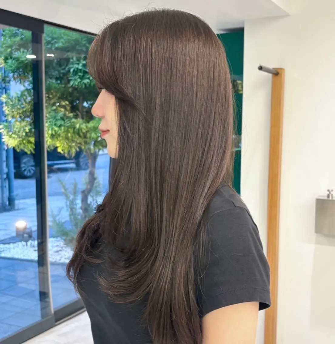 カラー ヘアカラー ハッシュ🍒 ボルドーカラー愛希子のヘアスタイル