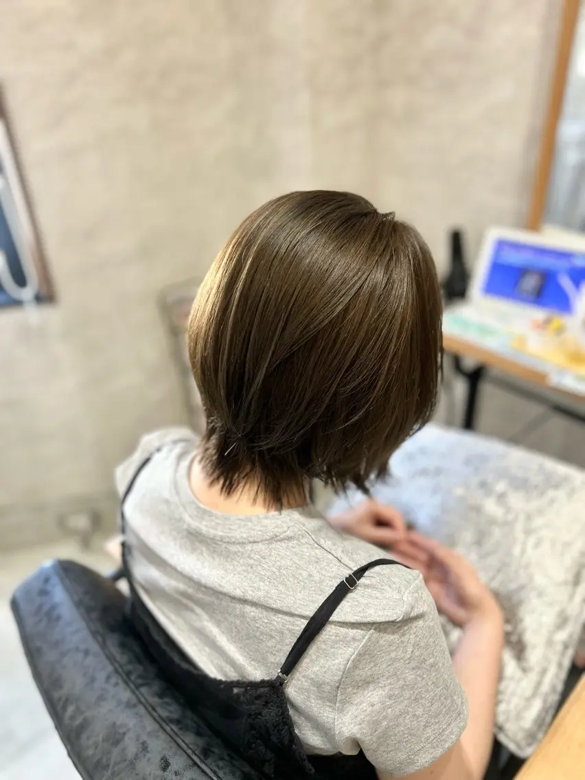 カット(ショート以外)+カラー+トリートメントの写真