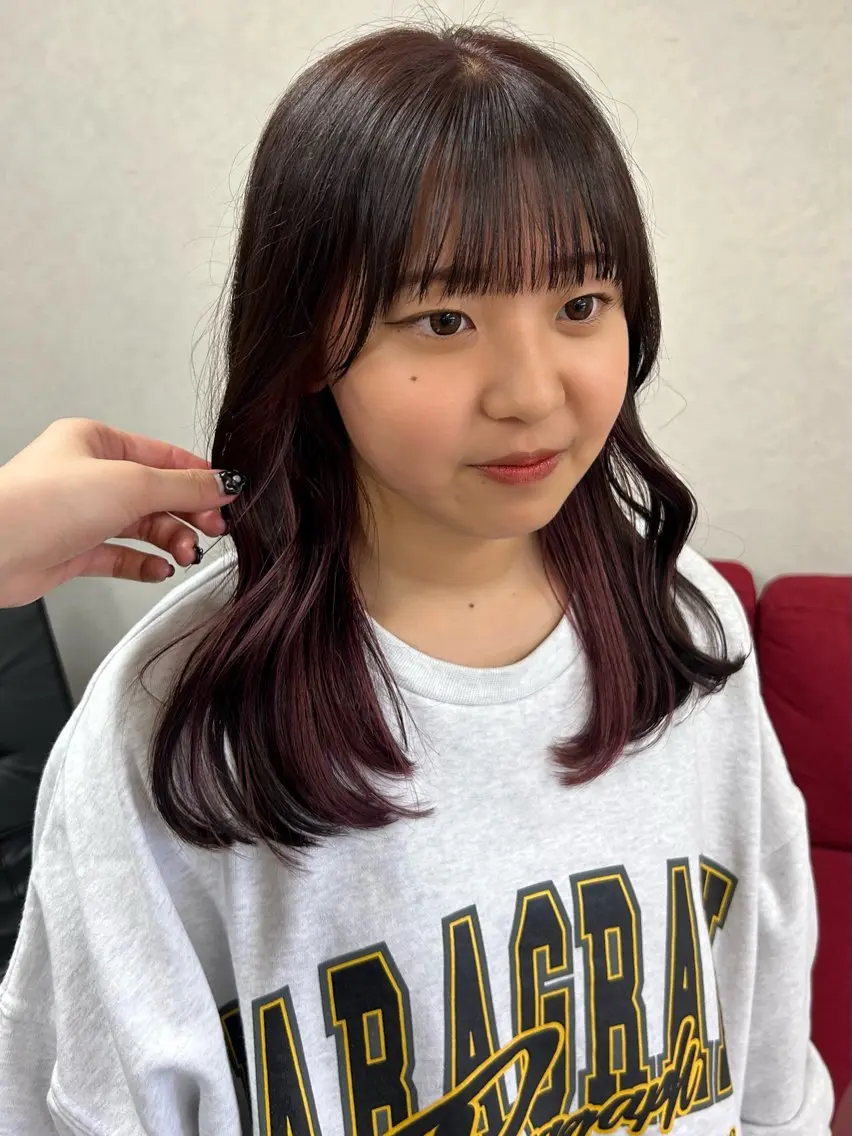 セミロング カラー レイヤー/インナー カラー🦋ルイのヘアスタイル