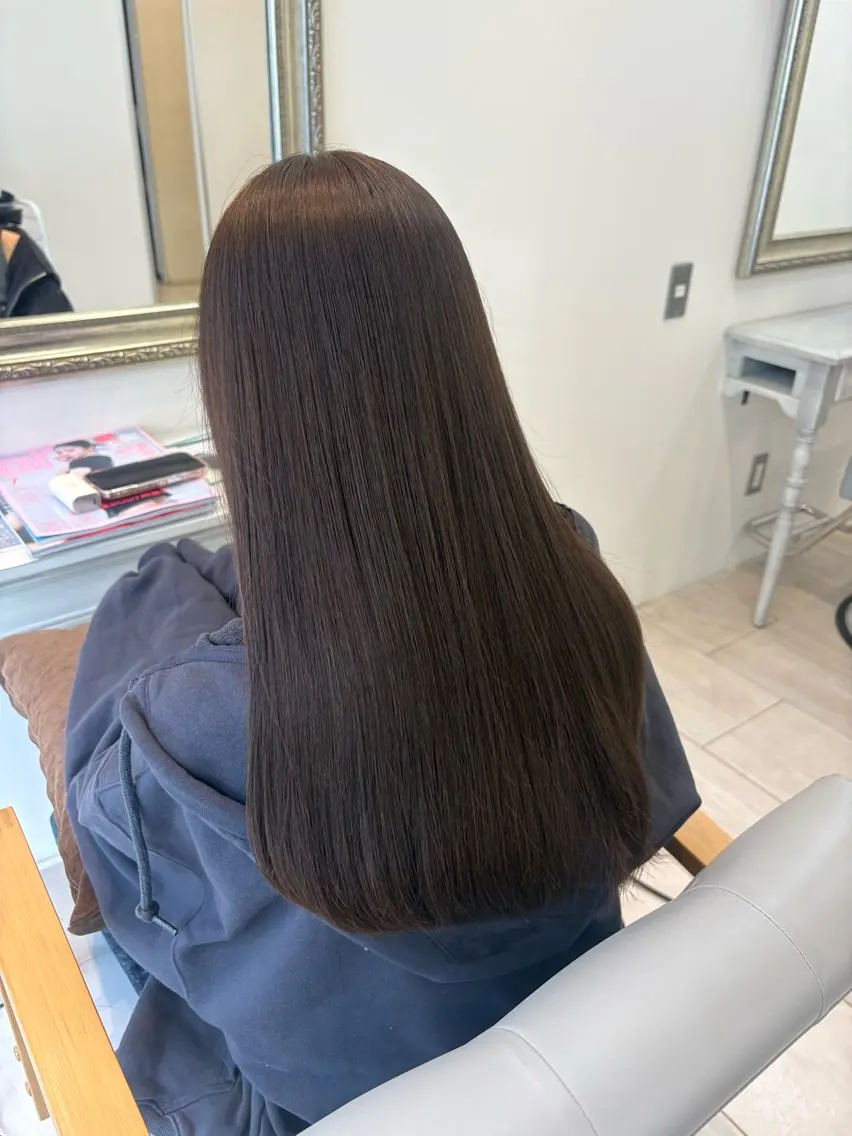 ロング カラー グレージュ ヘアカラー アベ ミスズのヘアスタイル