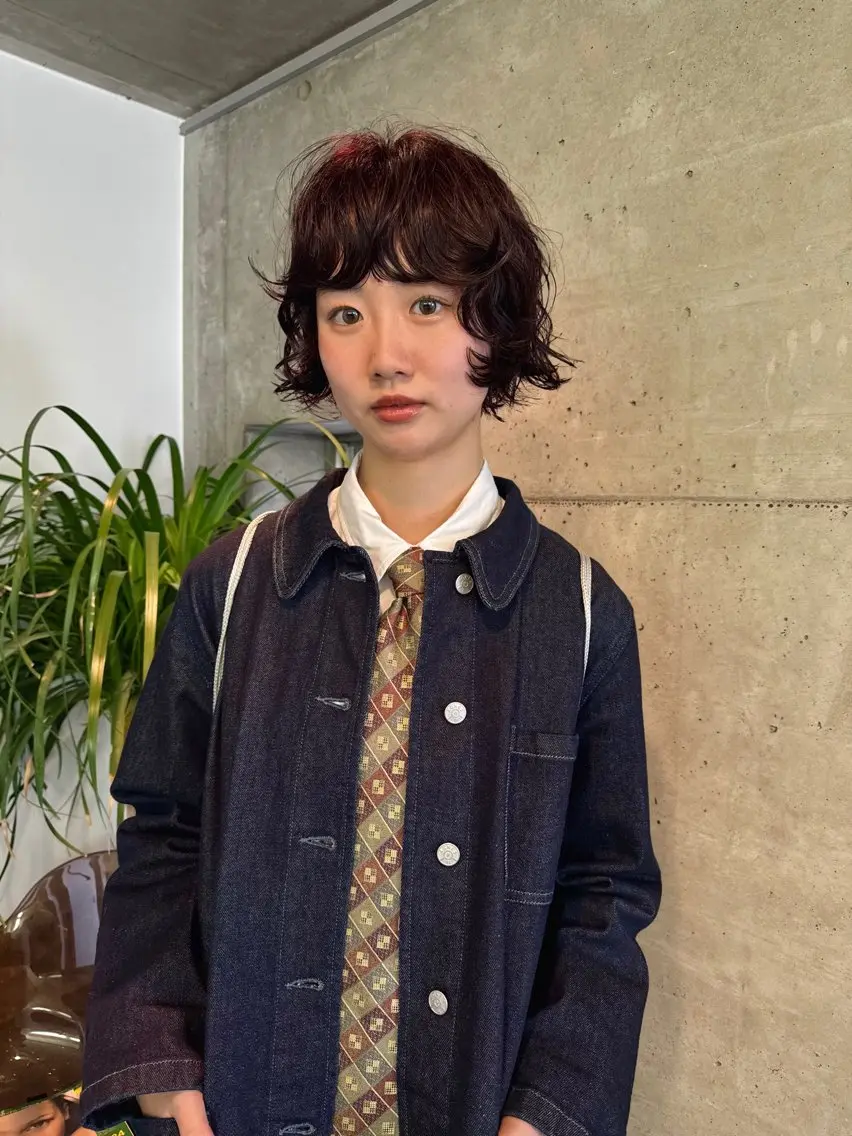 ショート パーマ ヘアカラー nene 暖色/艶感カラー🥯のヘアスタイル