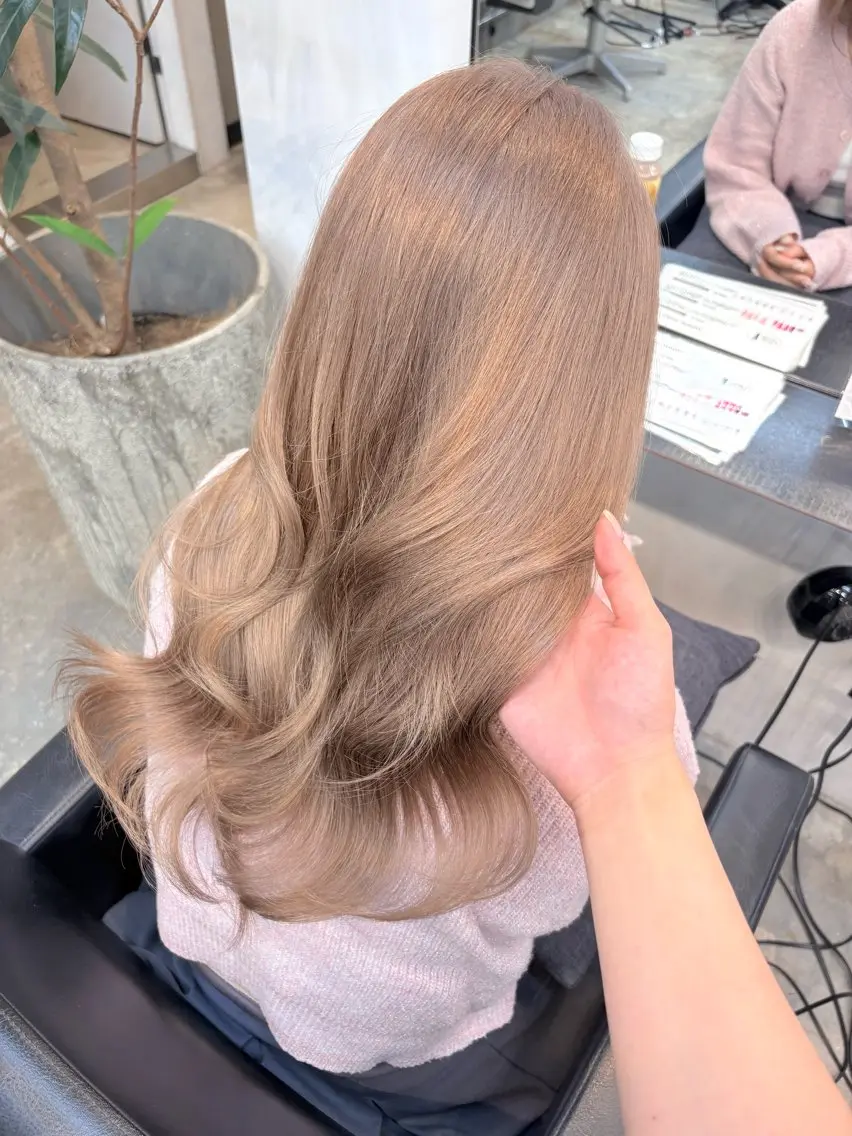 ロング rena/レイヤー /顔まわりのヘアスタイル