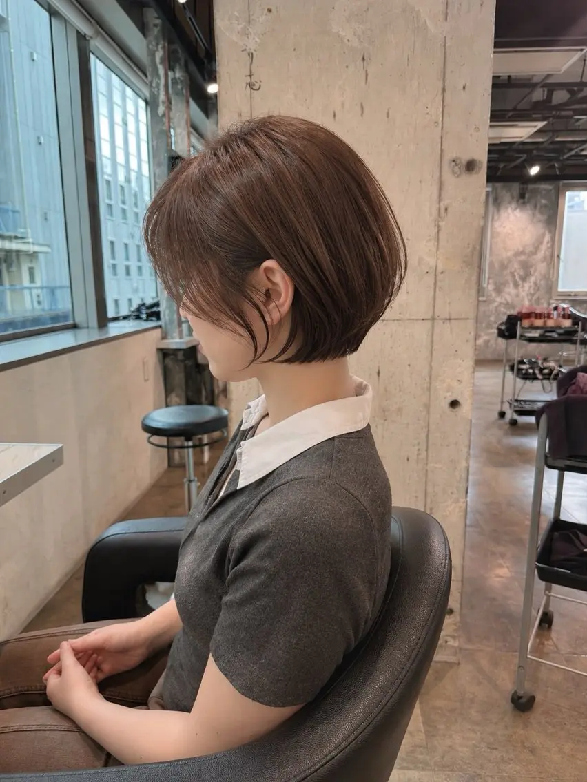 ミディアム カット ヘアカラー トリートメント ヘッドスパ ヘアセット 🩵オシャレイヤー／ ボブ／ショート🩵のヘアスタイル