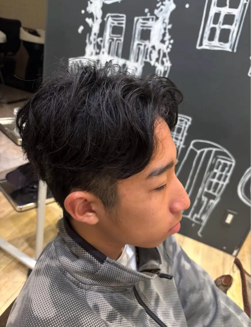 【🌻夏限定クーポン🌻】🎇デート前に!メンズカット+ヘアセット+眉カット〜セット剤付〜の写真