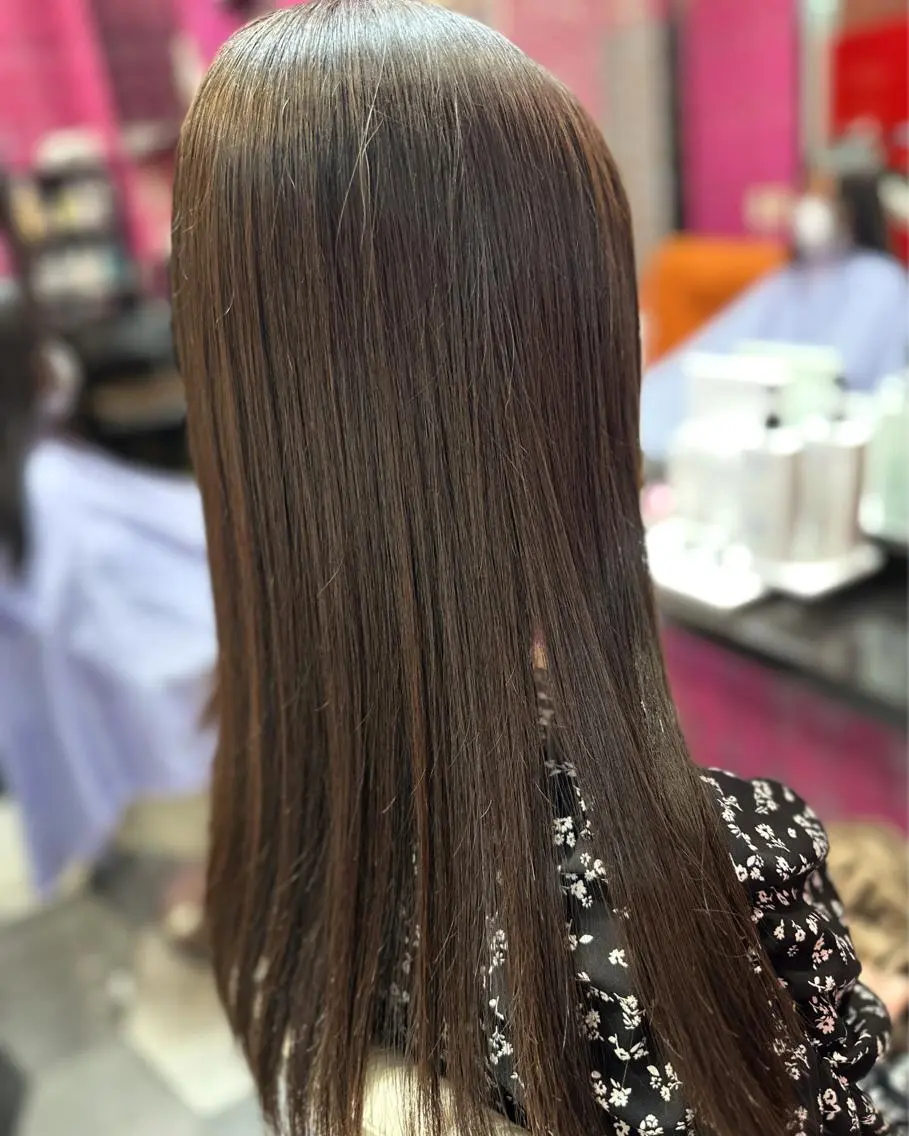 学生割引🧏‍♀️高校生まで　縮毛矯正＋カット＋トリートメント✨の写真
