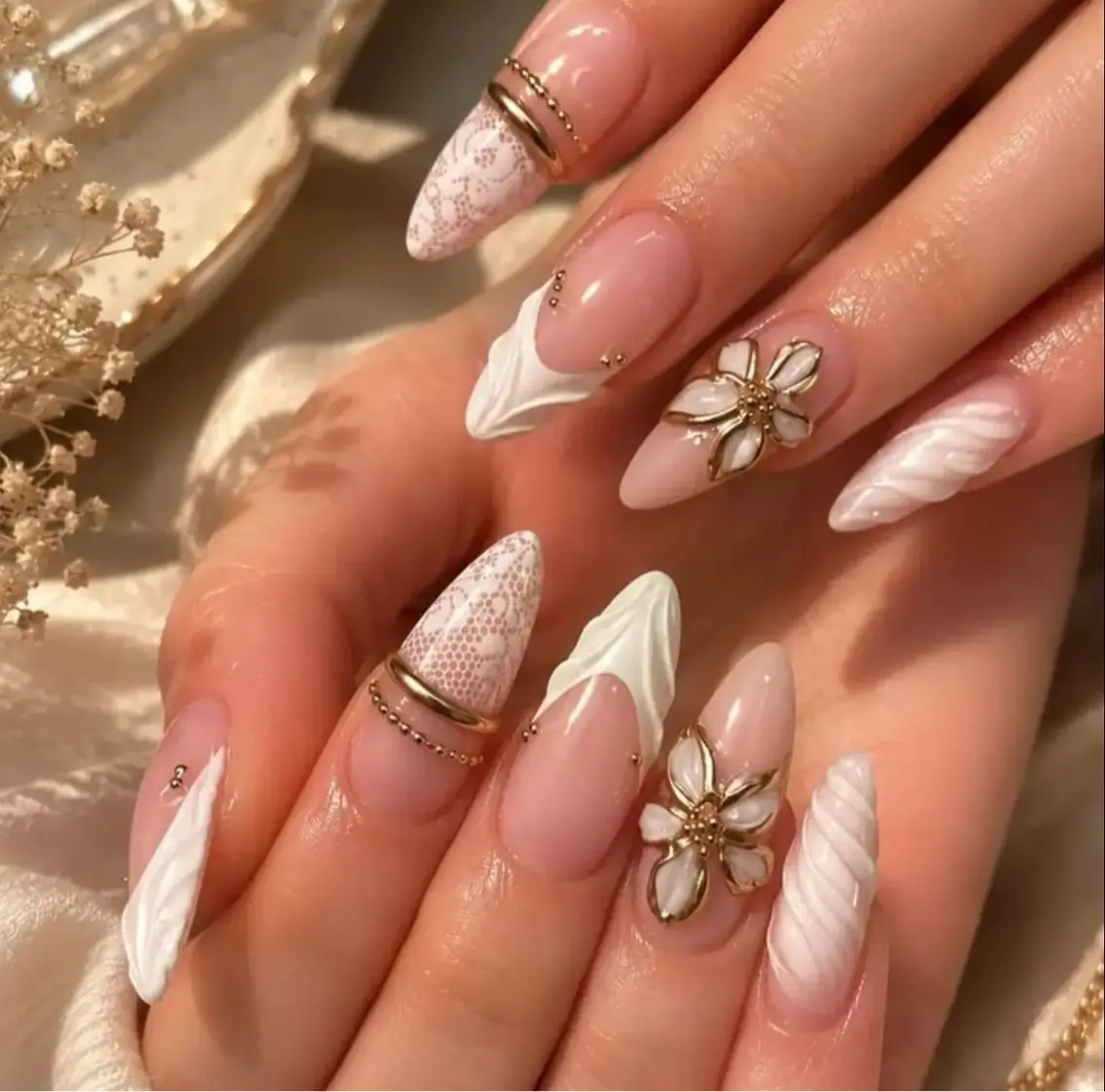 ネイル オーロラネイル チークネイル 成人式 フットネイル フレンチネイル ハンドネイル ハンドケア ARIA Nail Beauty2のネイルデザイン