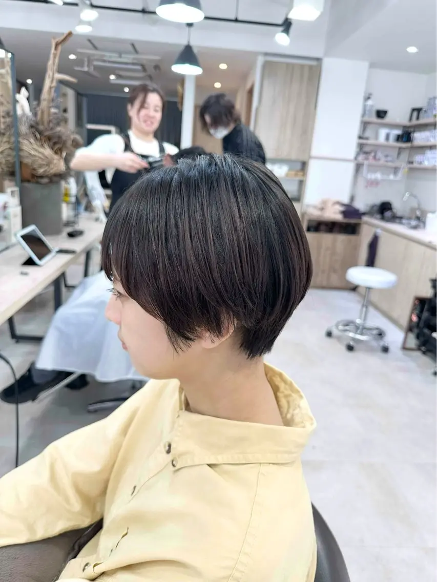 ショートカット+トリートメントの写真