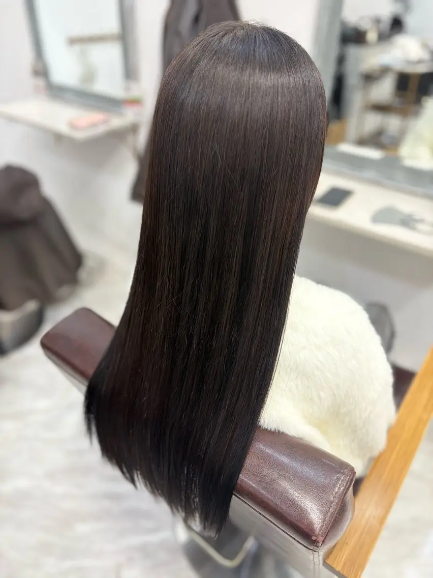 ロング 松木 風夏のヘアスタイル