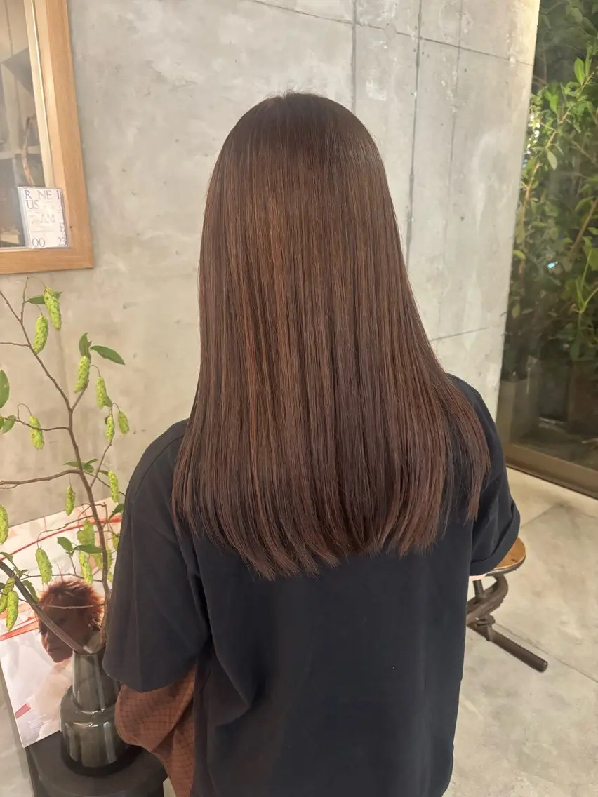 ロング チョコレートブラウン 橋本 愛結のヘアスタイル
