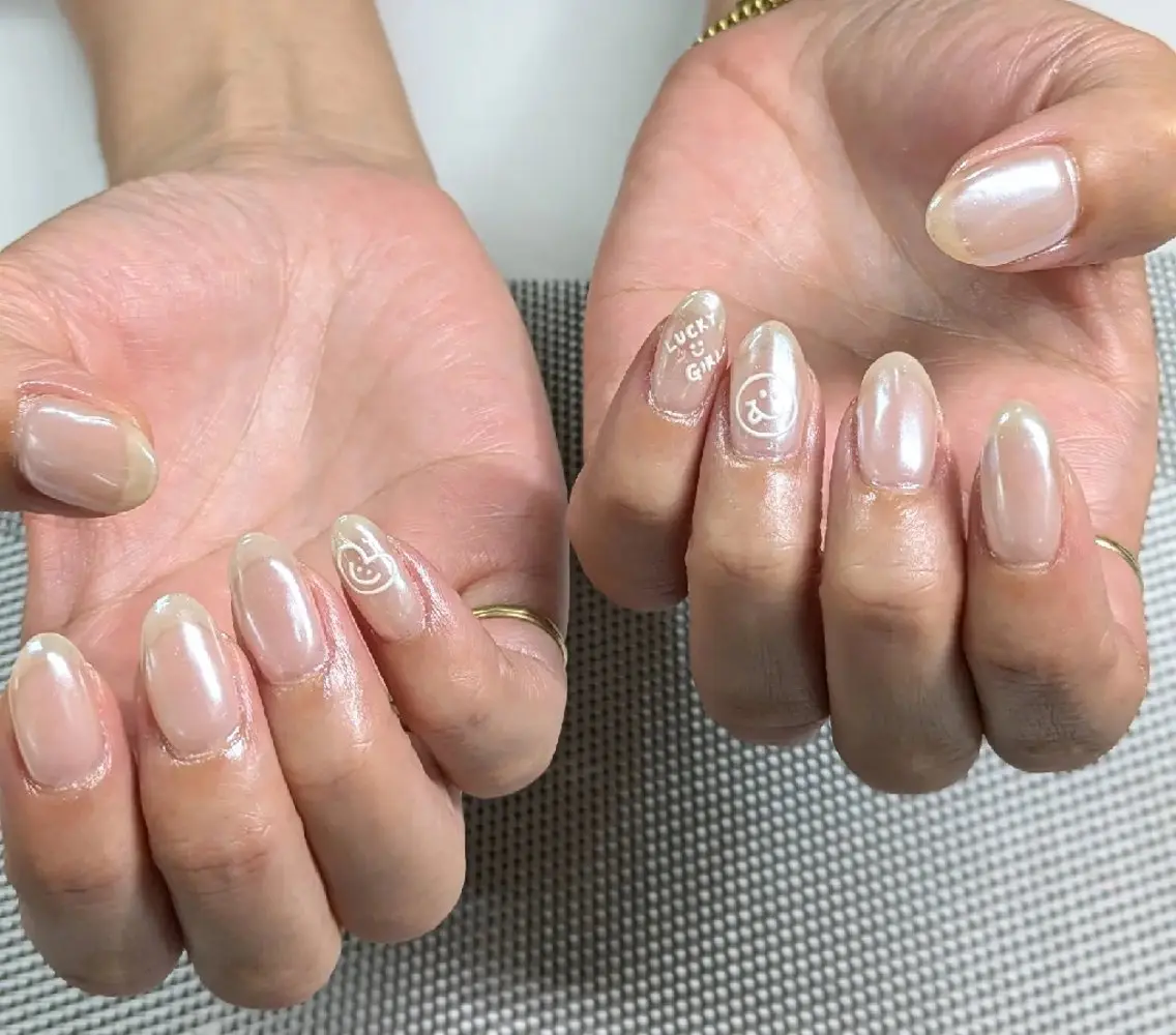 ネイル 三谷 さやかのネイルデザイン