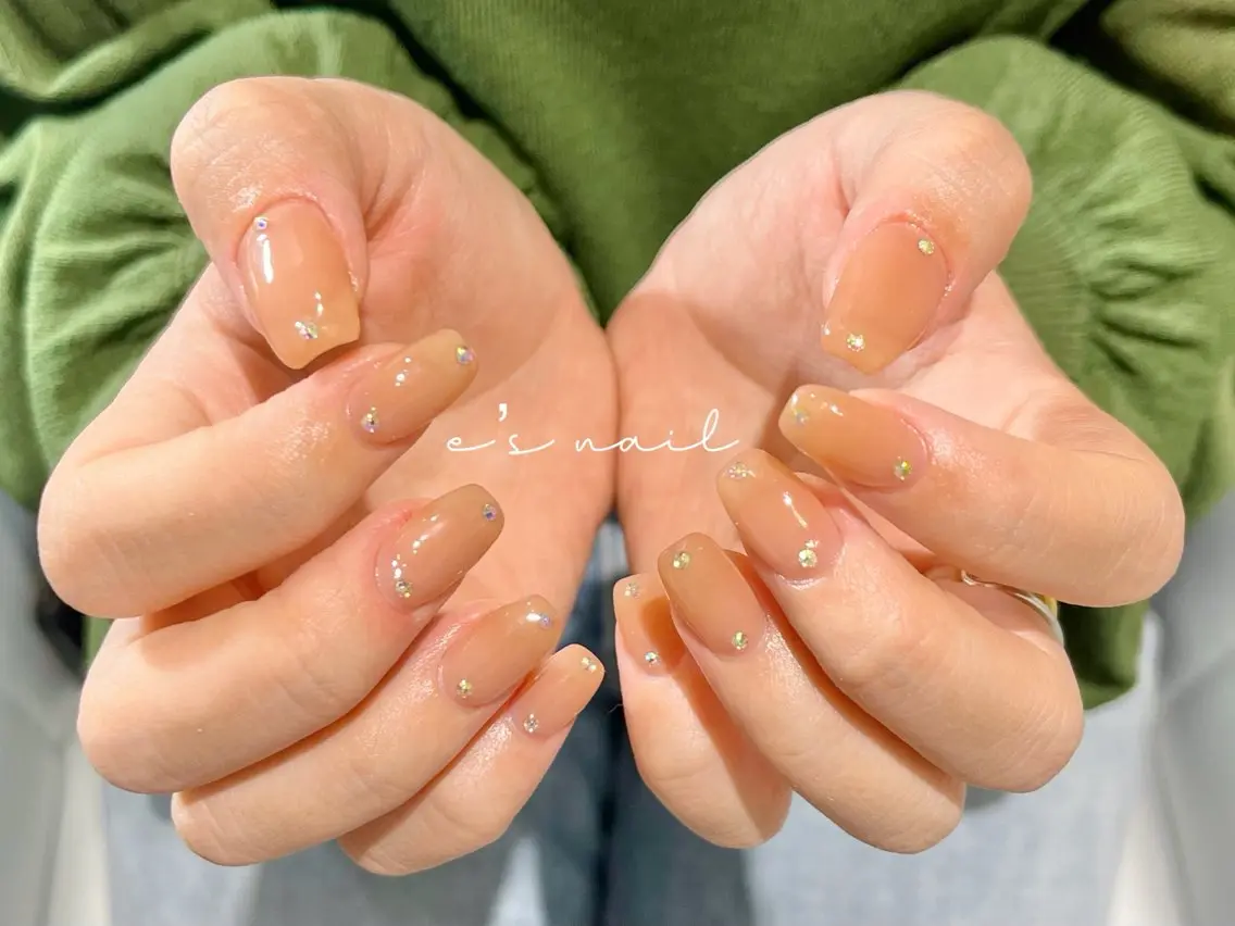 ネイル ハンドネイル ハンドケア e’s nail Lumièreのネイルデザイン