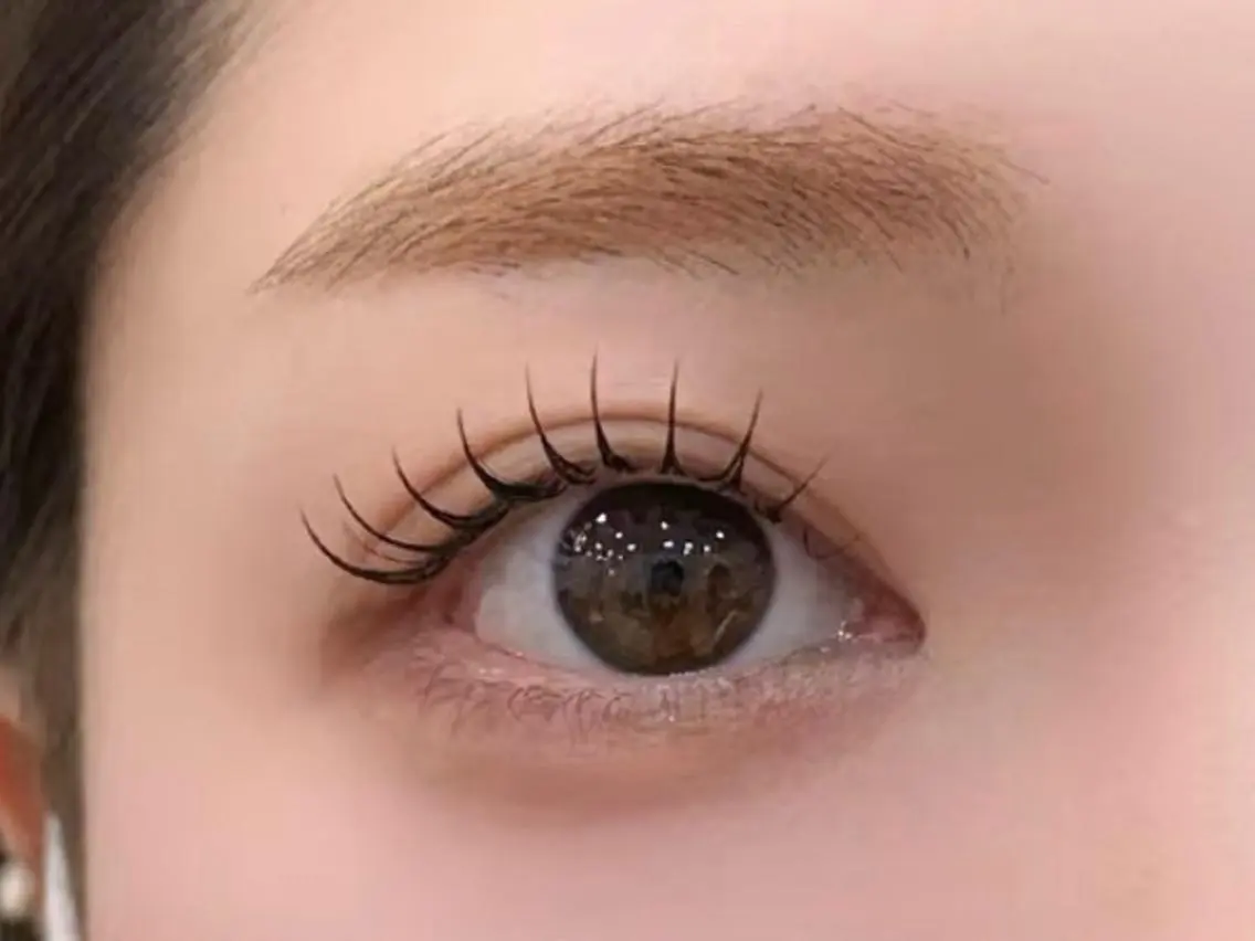 マツエク・マツパ 束感まつ毛 カラーマツエク フラットラッシュ パリジェンヌラッシュリフト まつげパーマ マツエク ⭐️ 🩵CHIE⭐︎のマツエク・マツパデザイン