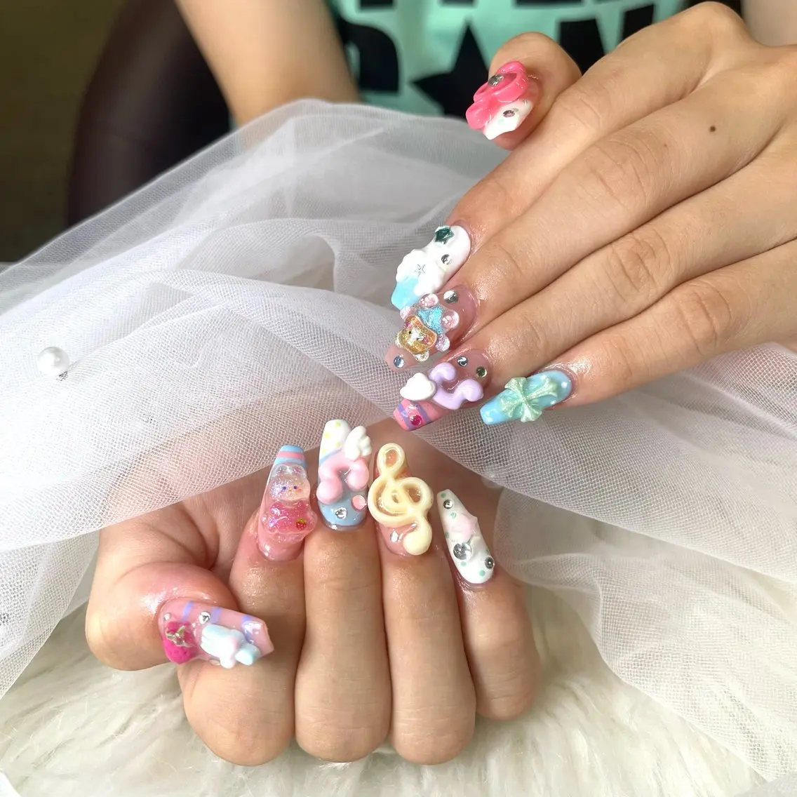 ネイル ハンドネイル NiJi Nailsのネイルデザイン