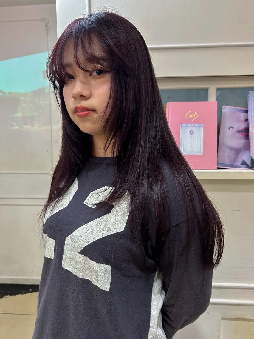 セミロング カラー ボルドーカラー RINKA 岡崎美容室のヘアスタイル