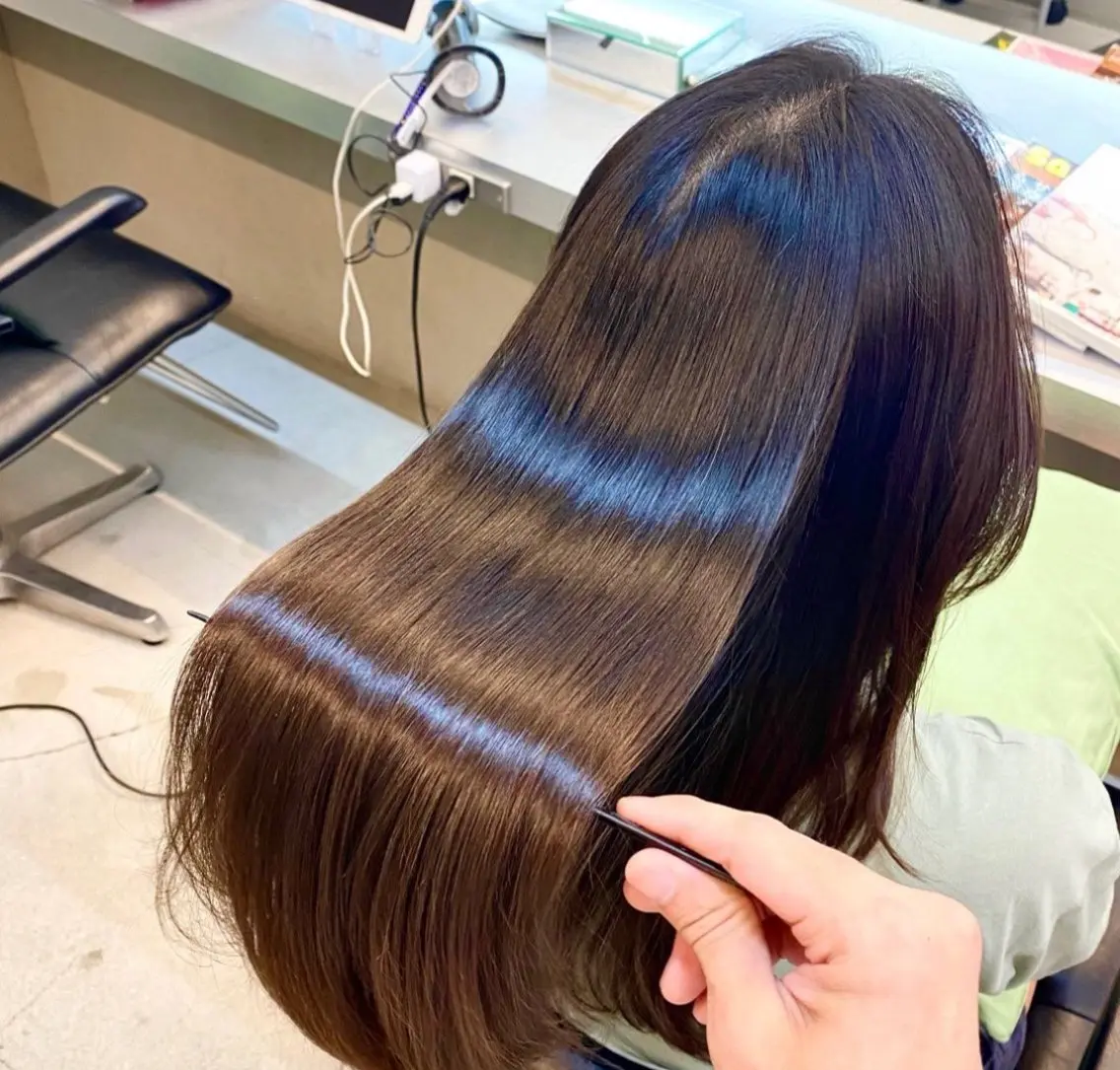 セミロング パーマ 顔周りカット 伸ばしかけ レイヤーカット 縮毛矯正 酸性ストレート 縮毛矯正 艶髪と透明感を ‼️/若林のヘアスタイル