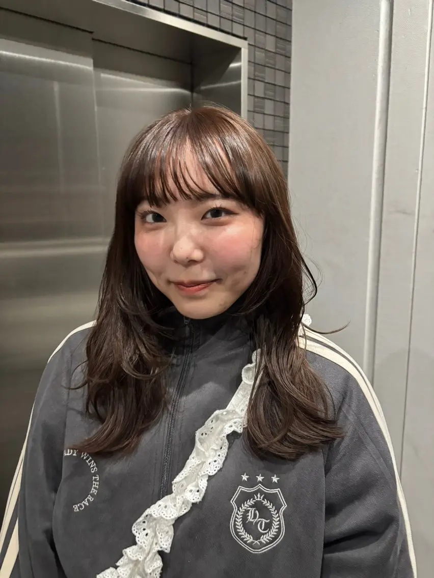 ロング カラー ブリーチ ヘアカラー カラーモデル募集中 🪽yu-naのヘアスタイル