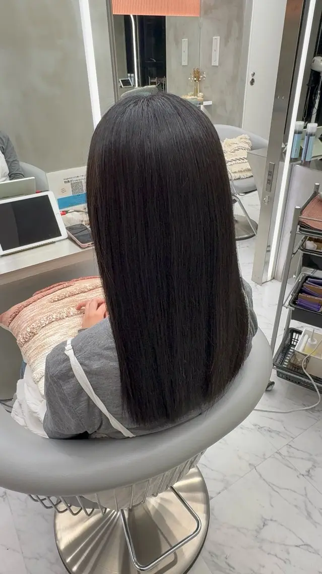 カラー 透明感カラー グレージュ ヘアカラー トリートメント 柳田 秀斗のヘアスタイル