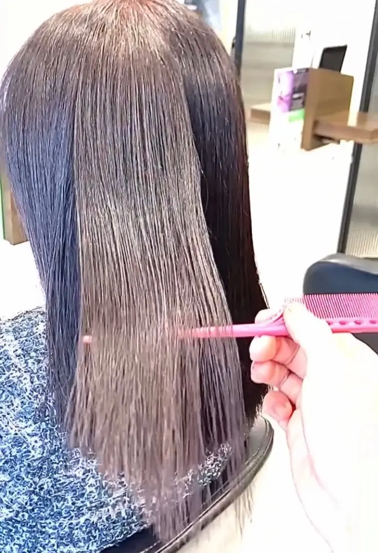 ミディアム 髪質改善 トリートメント ウルフ・ハイレイヤー 🌟ナカノ・ユウヤのヘアスタイル