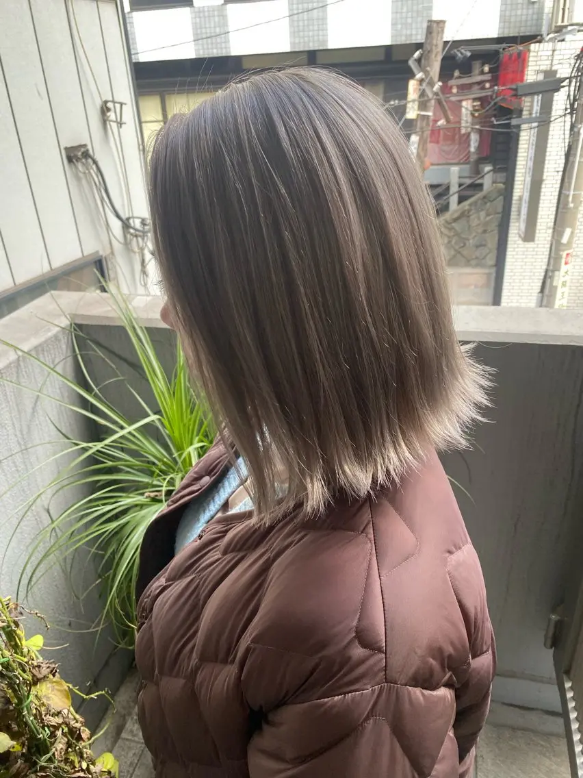 ショート カラー 🌼ハイライト透明感 🌼maiのヘアスタイル