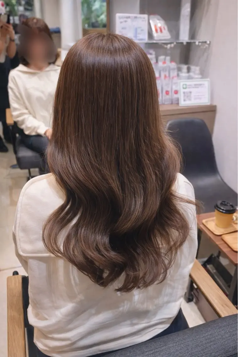 カラー アッシュ アッシュブラウン ブラウンカラー 井出 くるみのヘアスタイル
