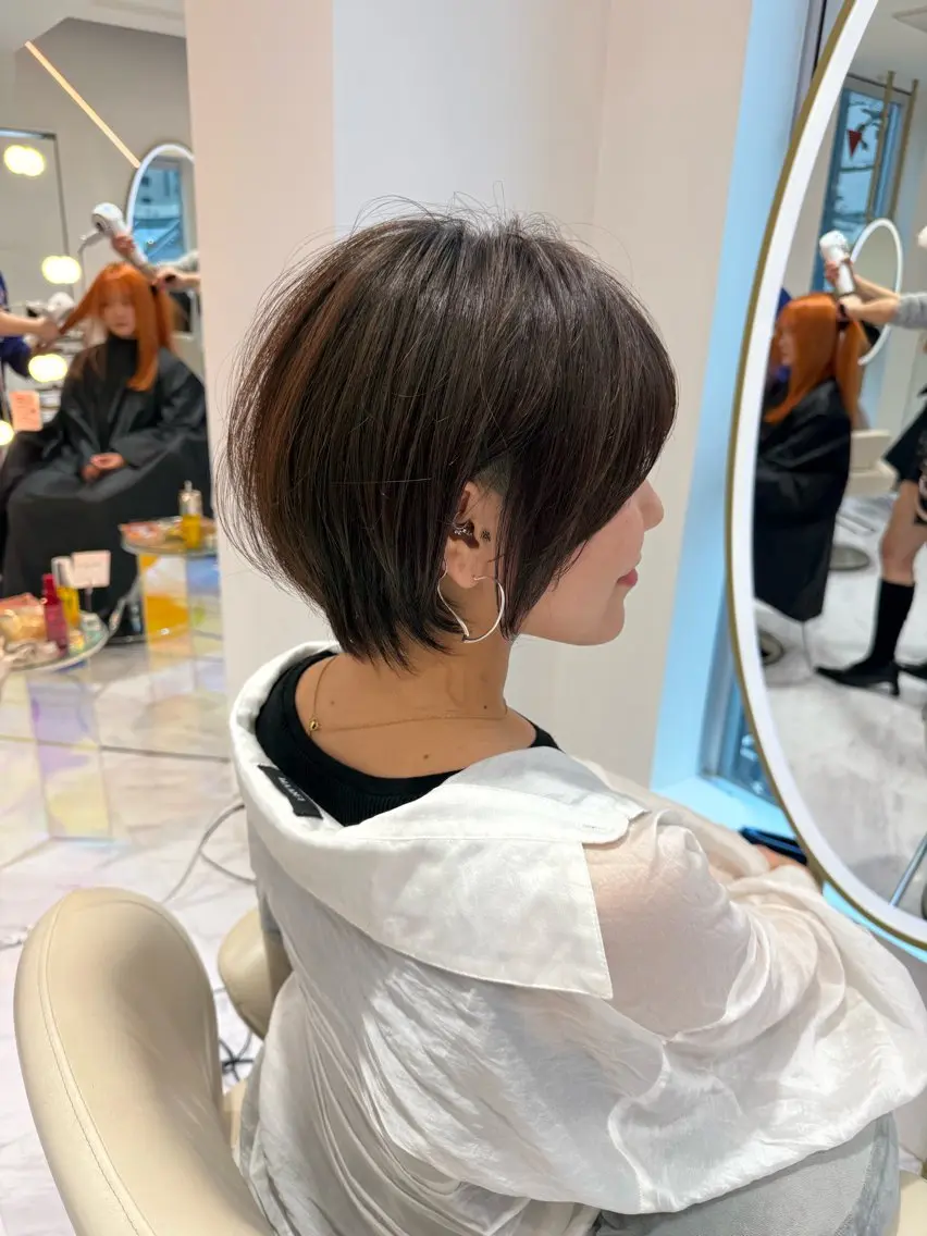 ショート カラー ショートヘア 小顔カット カット 🌟TOSHI/透明 感カラー/ショートのヘアスタイル