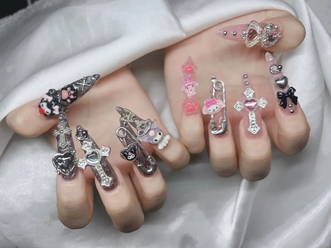 ネイル 長さ出し グラデーション キラキラネイル マグネットネイル ニュアンスネイル Lee Nails チップ長さだし専門店のネイルデザイン