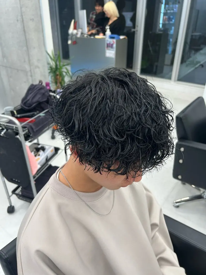 ✨大人気沸騰中✨メンズカット✖️波巻き×ツイスパ✨ミニモ学割の写真