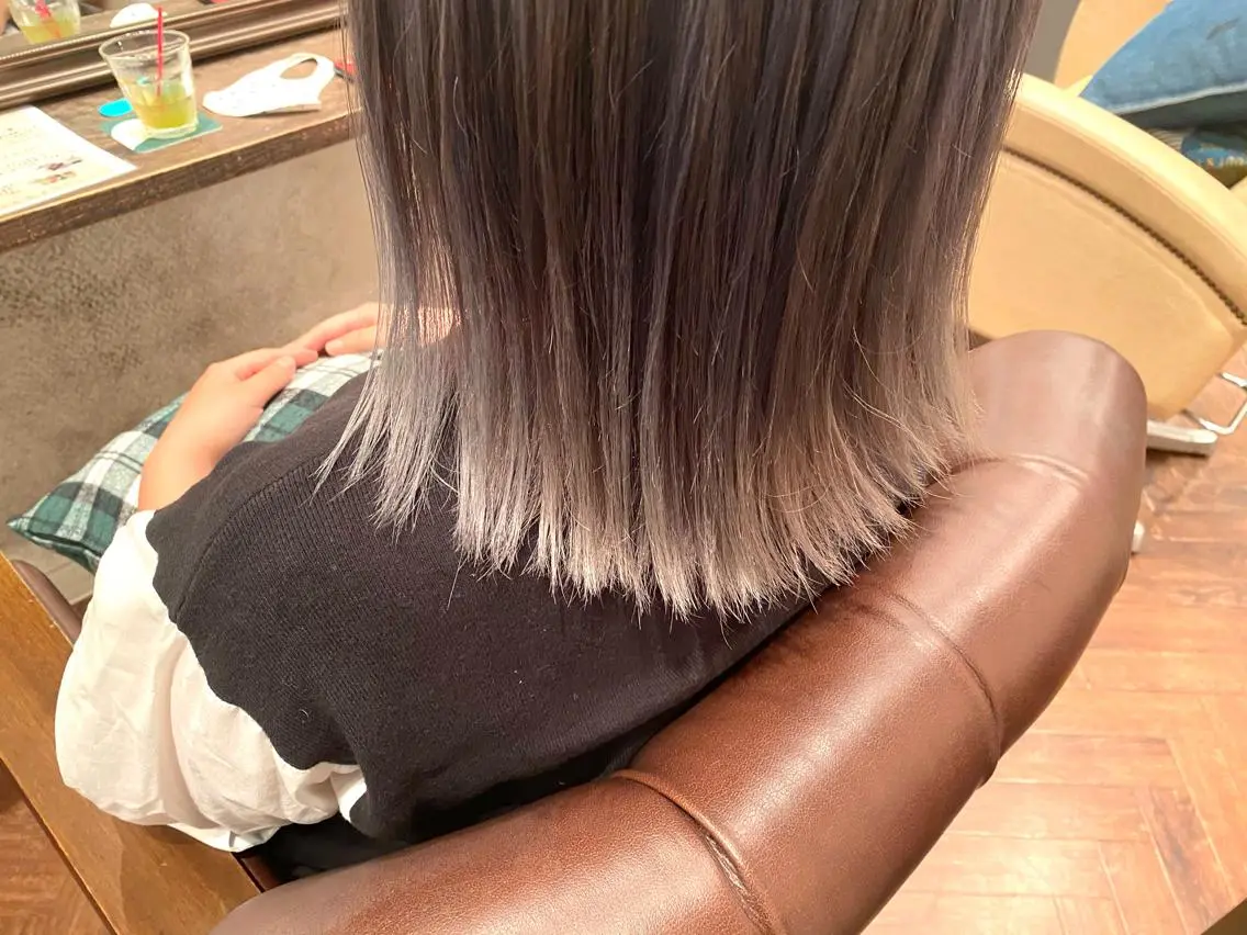 ショート カラー ダブルカラー 🌈🌸あおき みちる🌟💗のヘアスタイル