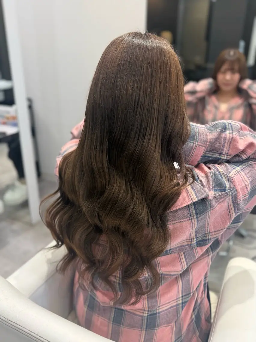 ロング カラー ブラウンカラー カット ヘアカラー トリートメント 渋谷髪質改善/縮毛 矯正/かすが🪽🫧のヘアスタイル