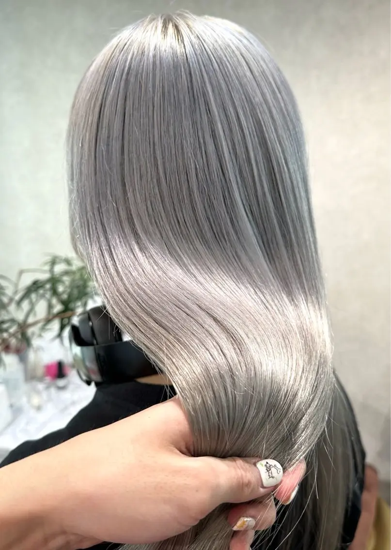 セミロング カラー ヘアカラー お洒落カジュアル🍃 まなとのヘアスタイル