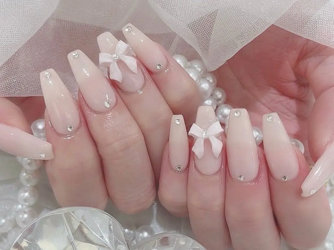 ネイル ガーリー ハート 韓国ネイル ニュアンスネイル リボン ハンドネイル Sora nail 長さ出し専門店のネイルデザイン