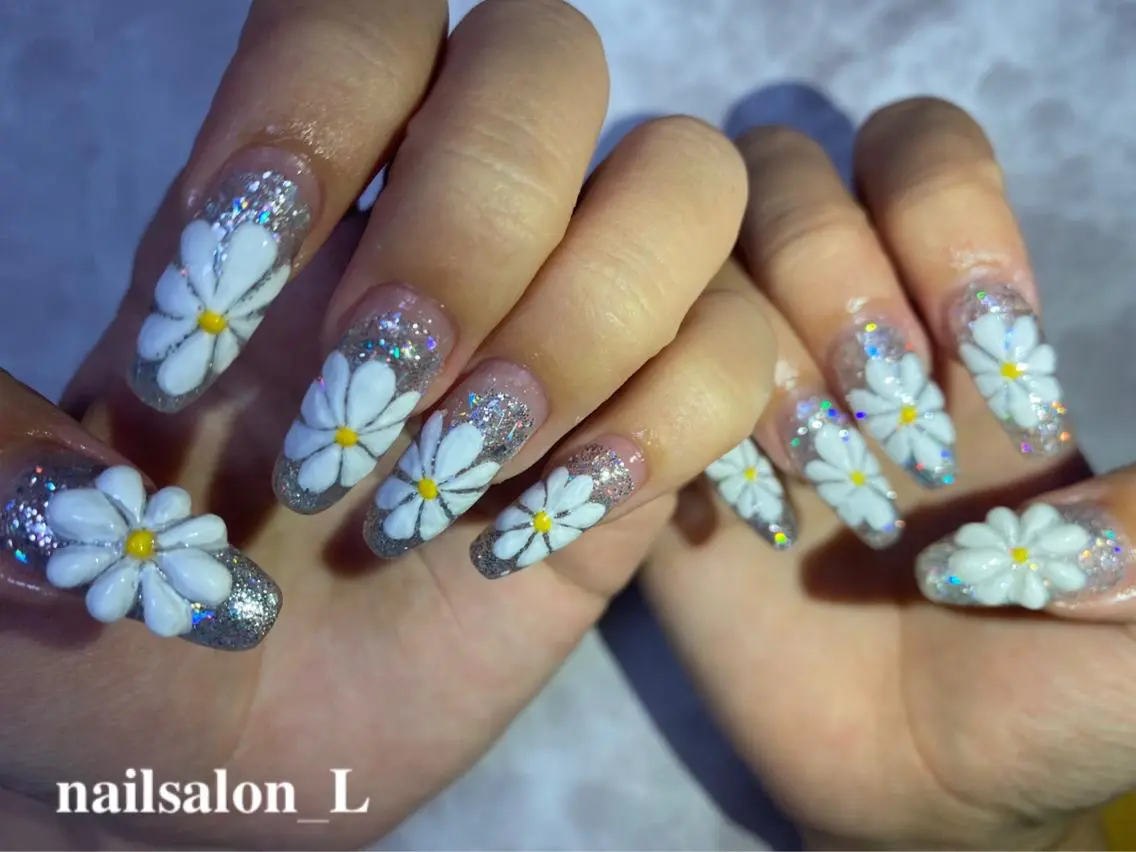 ネイル フラワーネイル ジェルネイル 持ち込み スカルプネイル NAILSALON Ｌのネイルデザイン