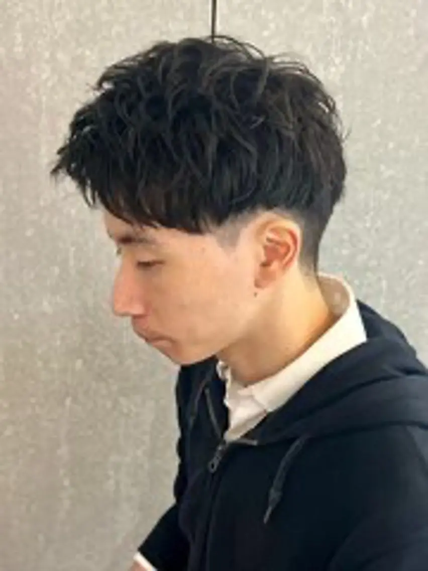 ショート パーマ メンズ メンズパーマ メンズベリーショート ベリーショート ショートヘア カット パーマ 内山 翔太のヘアスタイル