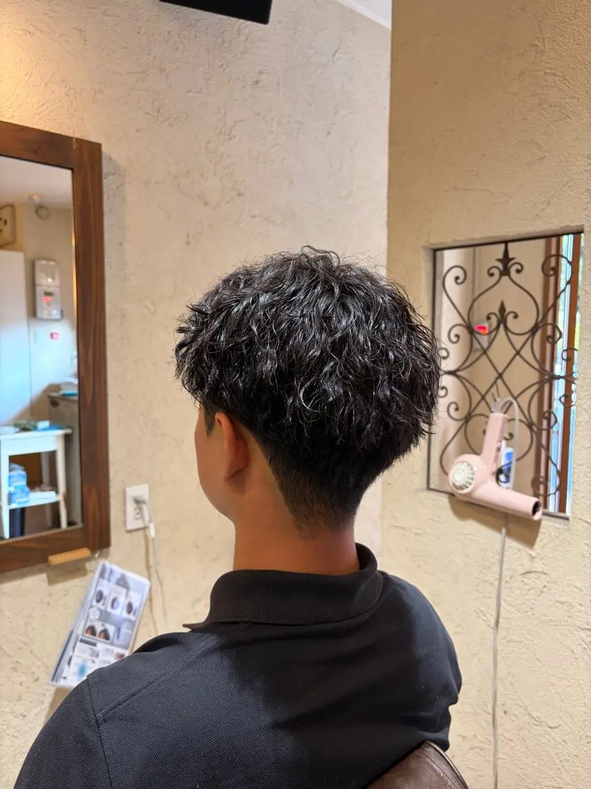 ショート パーマ メンズ メンズパーマ ツイストスパイラルパーマ スパイラルパーマ メンズカット／枚方 ／森本修吏のヘアスタイル