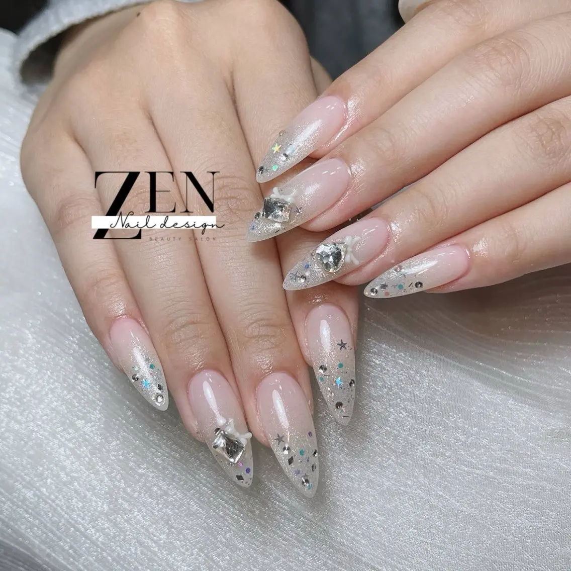 ネイル チークネイル 長さ出し フレンチネイル 韓国ネイル マグネットネイル ハンドネイル Zen Nail Design 池袋のネイルデザイン