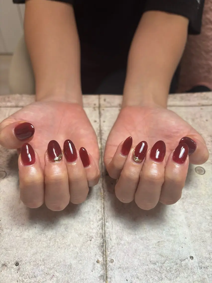 ネイル ゴールド 赤色 ハンドネイル I'S nail 佐野のネイルデザイン