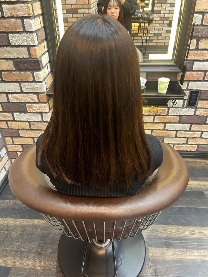 セミロング カラー INOUE SAKIのヘアスタイル