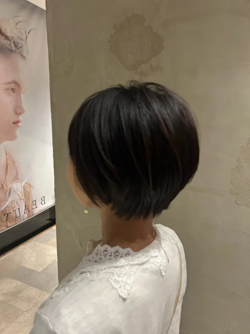 ショート 村中 逸紀のヘアスタイル