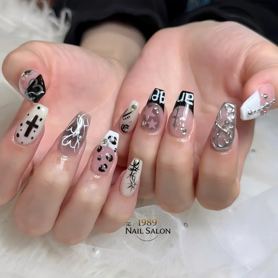 ネイル ハンドネイル The 1989 Nail Salonのネイルデザイン