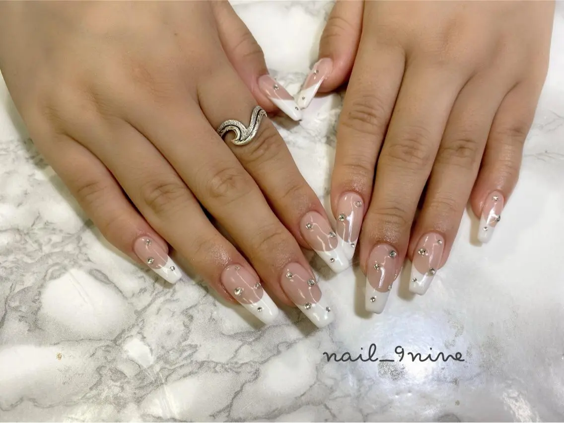 ネイル ハンドネイル nail salon 9NINEのネイルデザイン