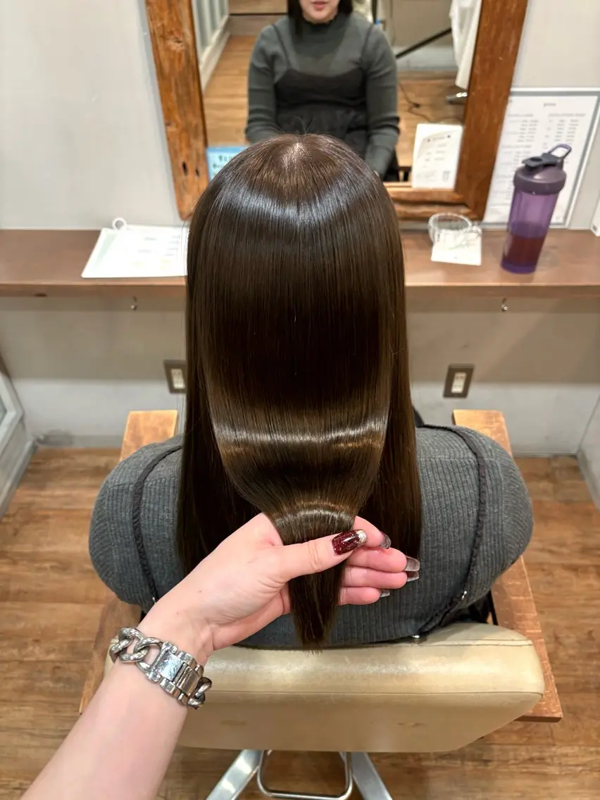 ロング 縮毛矯正 あべ ゆうか🪽艶髪のヘアスタイル