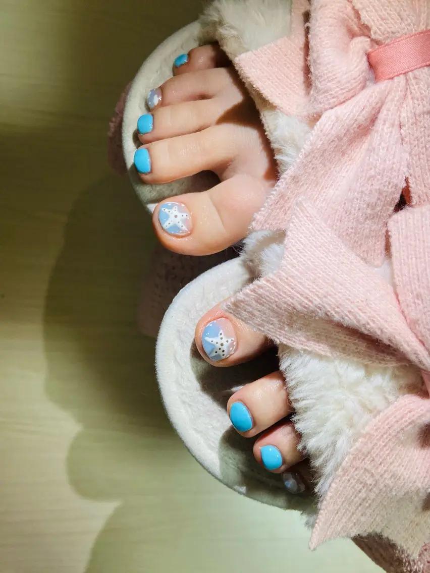 ネイル フットネイル HandSnail 座間ネイルサロンのネイルデザイン