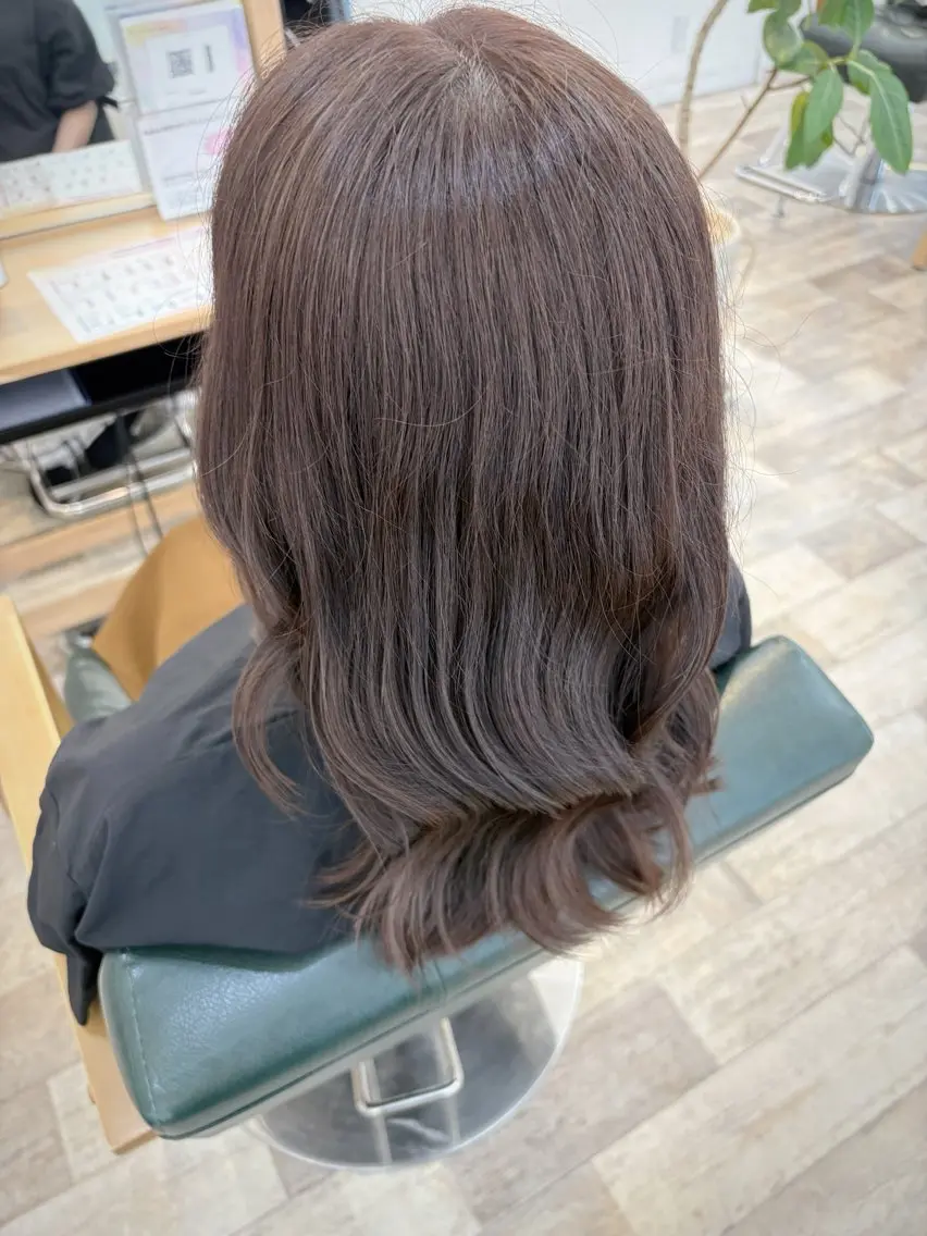カラー イルミナカラー うる艶カラー/美髪 折戸光希のヘアスタイル