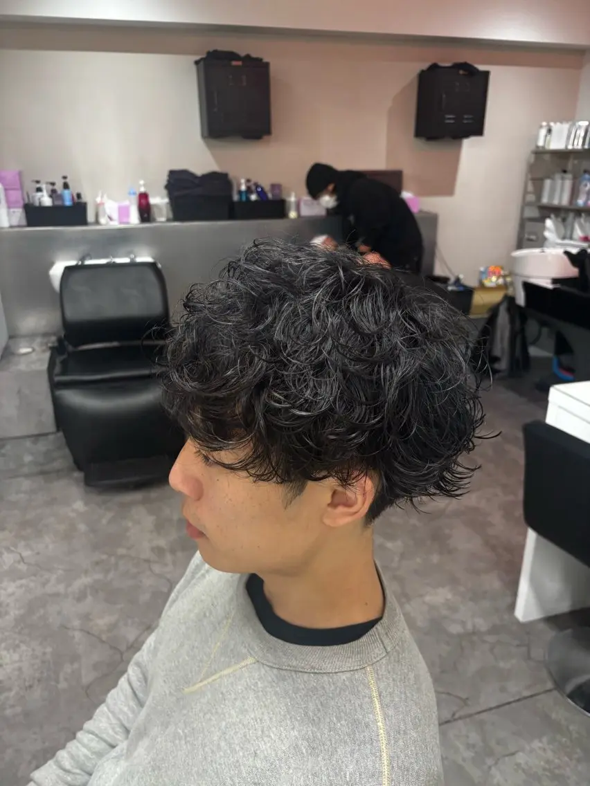 パーマ メンズ カット パーマ メンズ特化✨️ 韓国風パーマ🔥一八のヘアスタイル