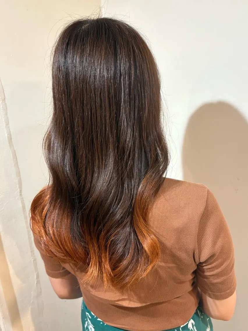 セミロング カット ヘアカラー トリートメント COLO✨️ 白川綺香のヘアスタイル