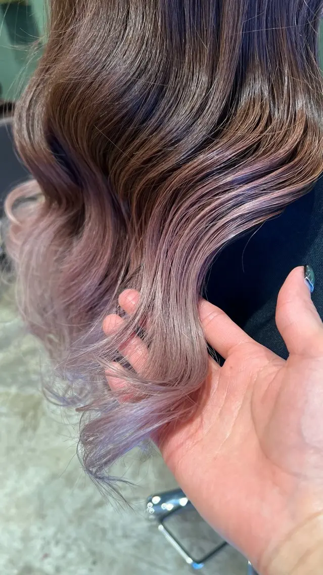 ロング カラー グラデーションカラー ピンクカラー カラースペシャリスト しょう🧑🏼🎨のヘアスタイル