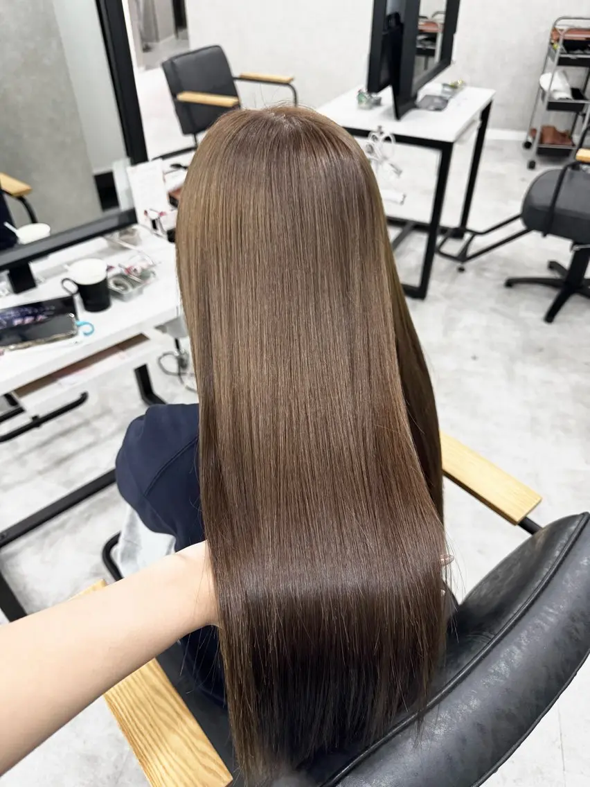 ロング カラー ベージュカラー ブリーチ ヘーゼル ブリーチなしカラー 髪質改善 カット ヘアカラー トリートメント 赤み無し柔らかカラー 【梅田】madokaのヘアスタイル